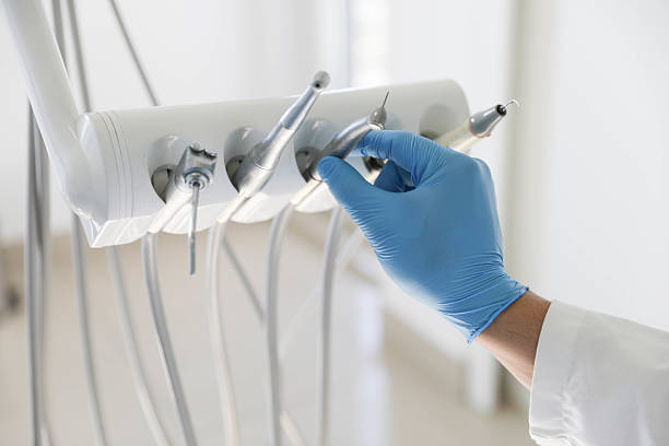 Professional Tooth Extraction technician working in Harrisville, PA